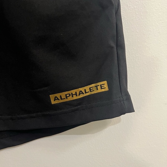 Alphalete - Premium Short - Black & Gold - XL - Picture 4 of 8